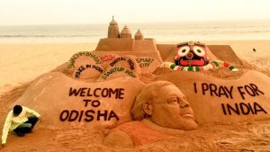 Sudarsan welcomes Narendra Modi to Odisha through sand art