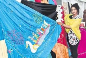Sun Temple Visit Inspires Kerala Girl To Imprint Oriya Art