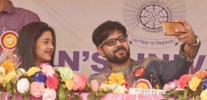 Sabyasachi, Buddhaditya, Barsḥa give success mantra to RD University students