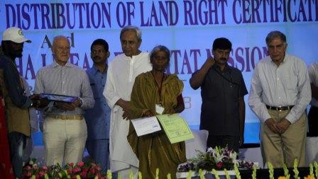 Odisha govt hands over land titles to urban slum dwellers