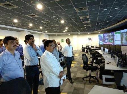 H&UD Minister visits Smart City office, reviews progress