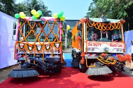 CM flags off mechanical street sweeping in city