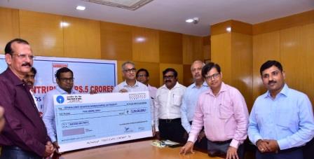 HPCL, GAIL contributes Rs 10 crore for relief works in cyclone-hit Odisha