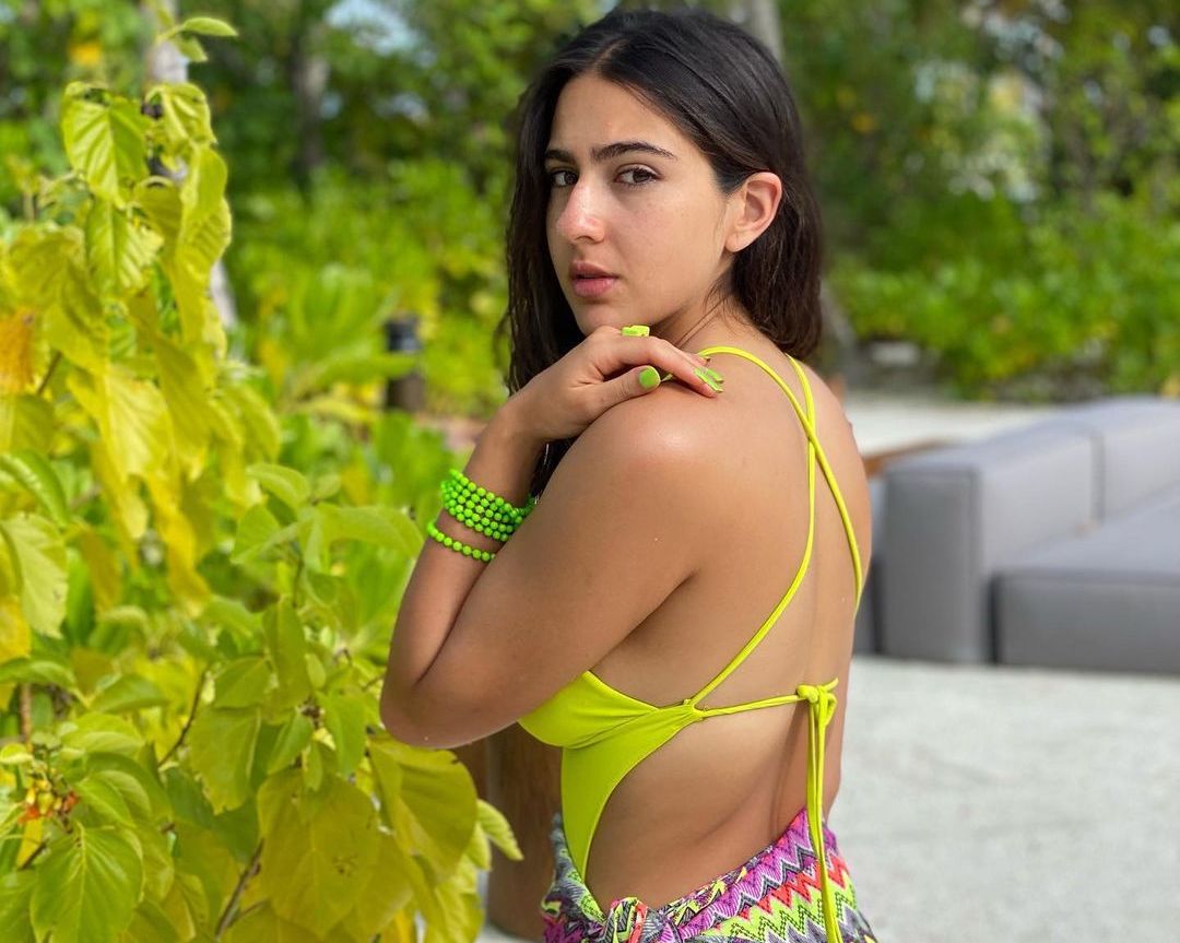 Sara Ali Khan Bikini Look Sara Flaunts Her Sexy Curves In Two Piece Bikini